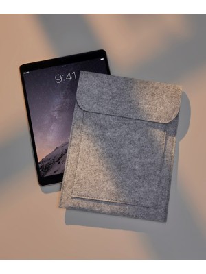 Plain Accessories Felt iPad slip Bagbase 62g