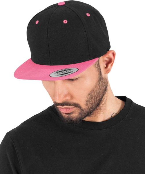 The classic snapback 2-tone (6089MT) The classic snapback 2-tone (6089MT)