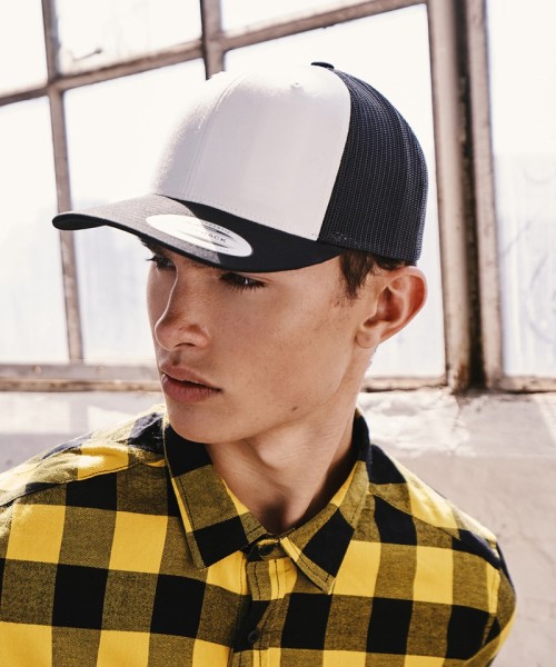 Retro Trucker Cap – Coloured Front Snapback (6606CF)