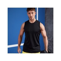 What Are The Key Differences Between Regular Wear And Performance Focused Men’s Sportswear?