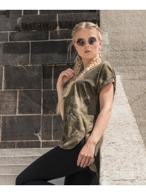 Plain Women's camo tee T-shirts Build Your Brand 140 GSM